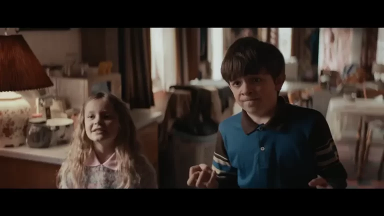 8-Bit Christmas 2021 Film, Opis i Radnja Filma, Recenzija i Trailer Filma, Imdb Ocjena, Trajanje, Glumci, U Kinima, Filmske Recenzije, Uloge Youtube Screenshot
