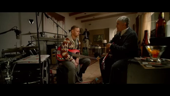 Studio 666 vodi nas u ukleti studio s Foo Fightersima koji se bore protiv prijetećih ukazanja.
